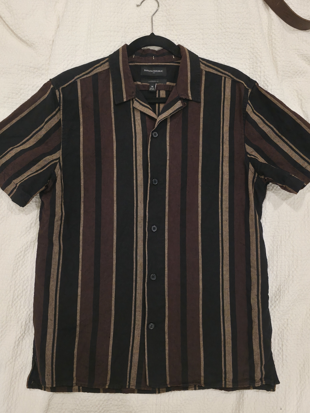 Banana Republic Mens Short Sleeve Camp Collar Stripe Shirt MediumBlack Brown